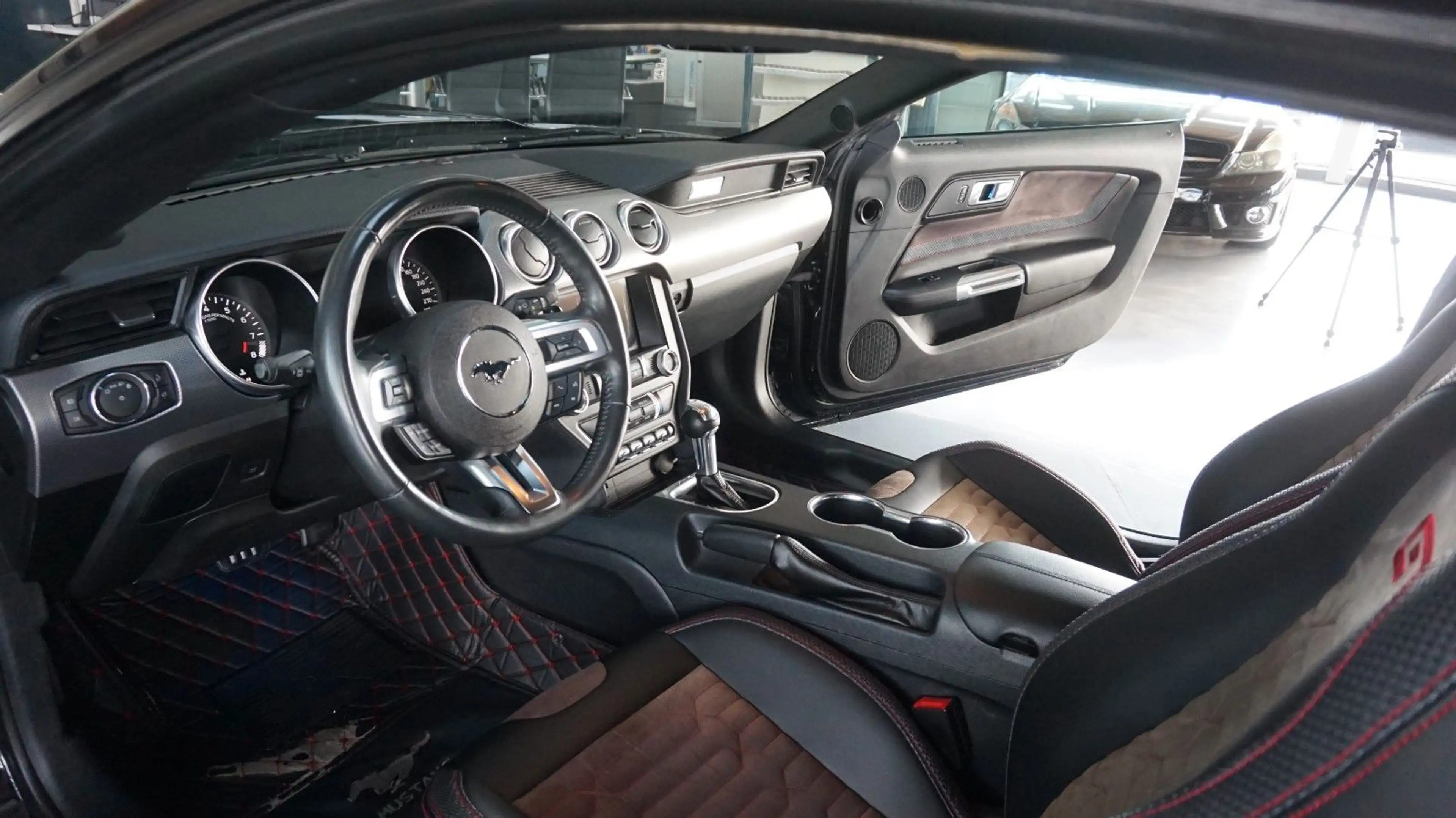 Ford Mustang 5.0  V 8 Shelby GT 500 look*Aut.*Klappen — photo 7