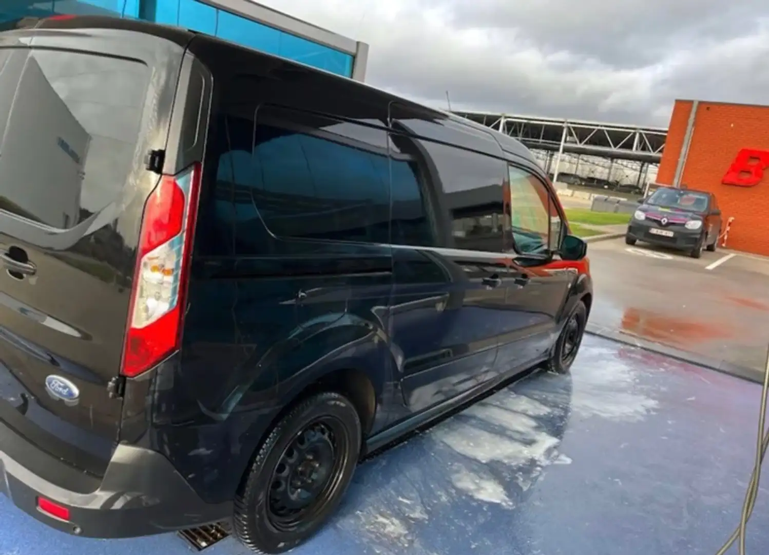 Ford Transit Connect L2 Noir - 2