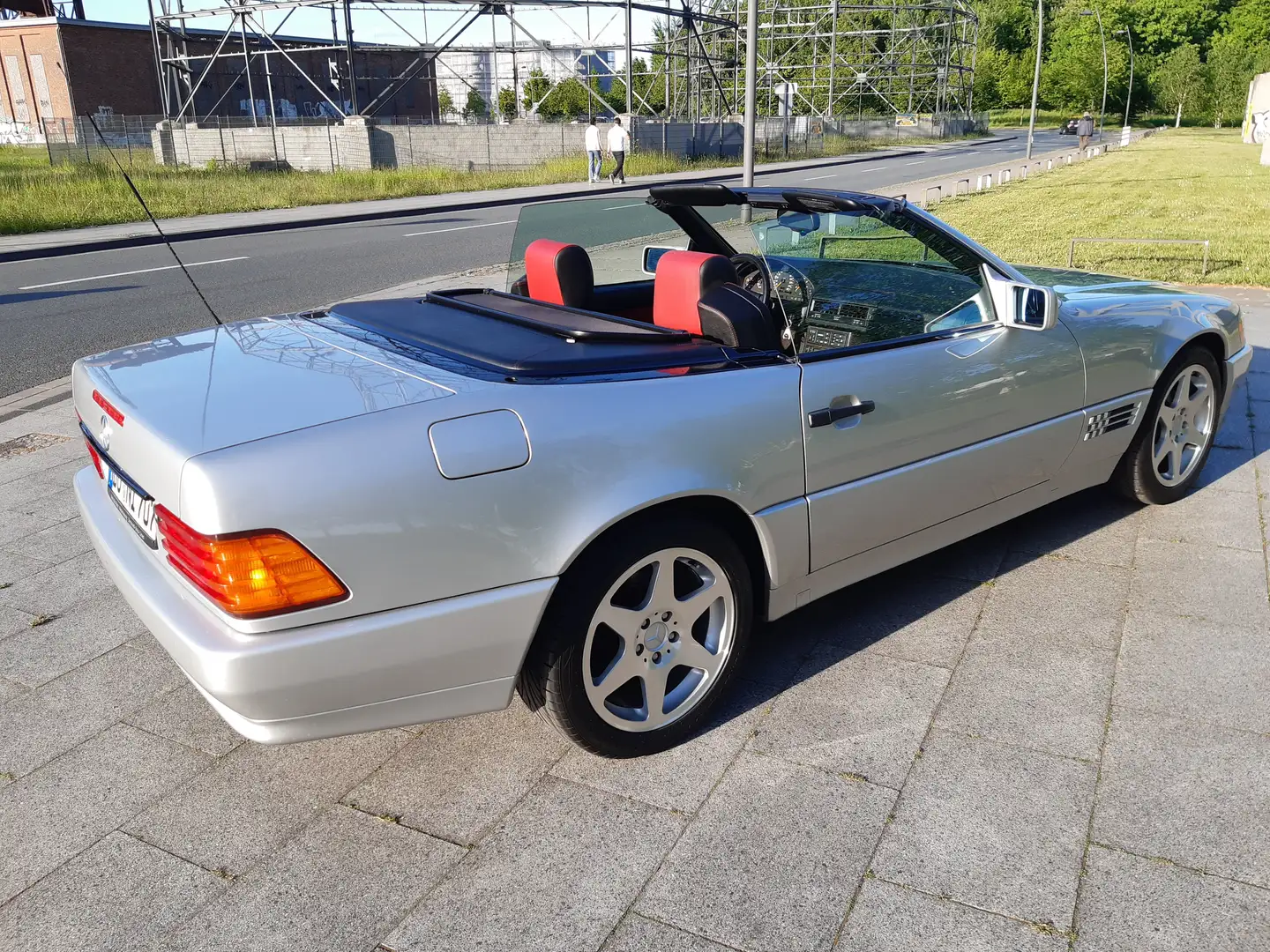 Mercedes-Benz SL 320 SL-Klasse Edition Mille Miglia srebrna - 2
