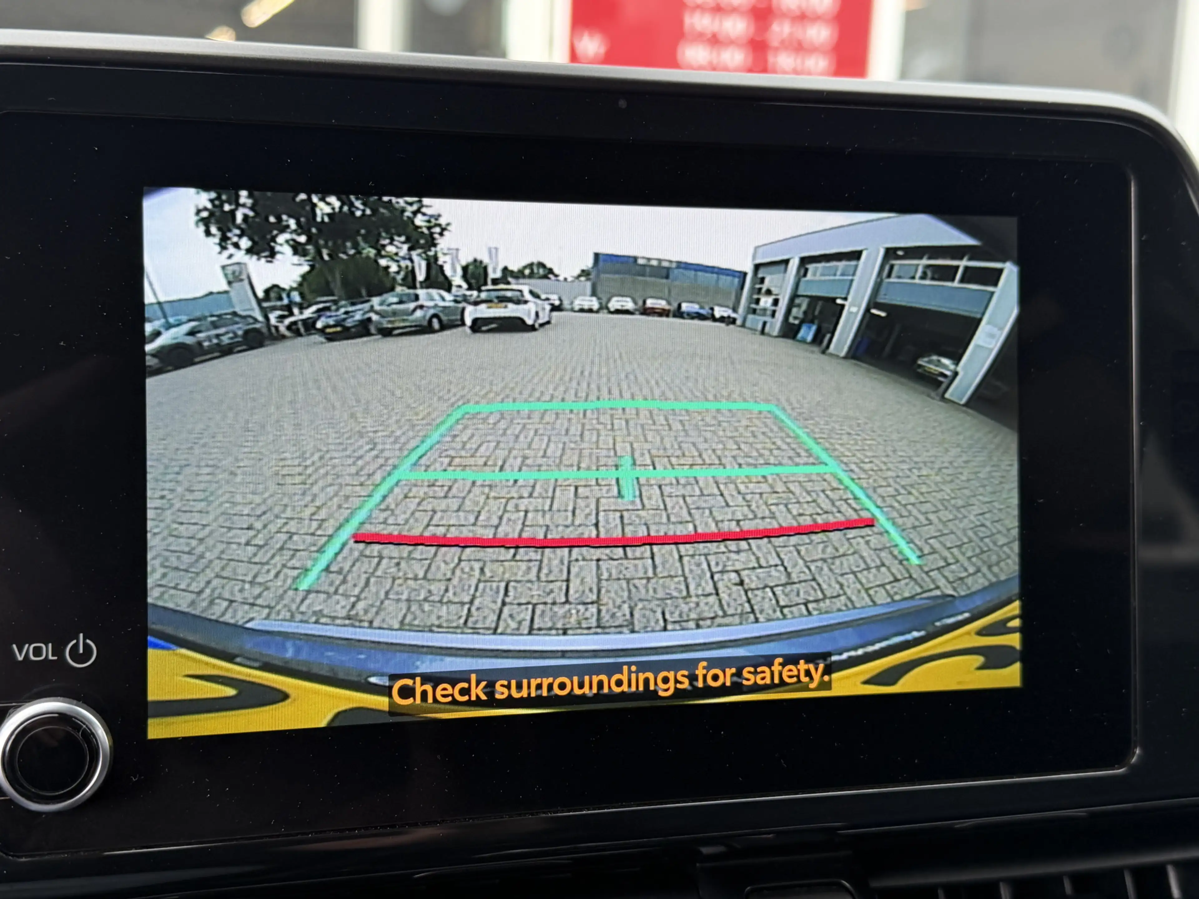 Toyota C-HR 1.8 Hybrid Style Parkeer en Dodehoek Sensoren Stoe — photo 10