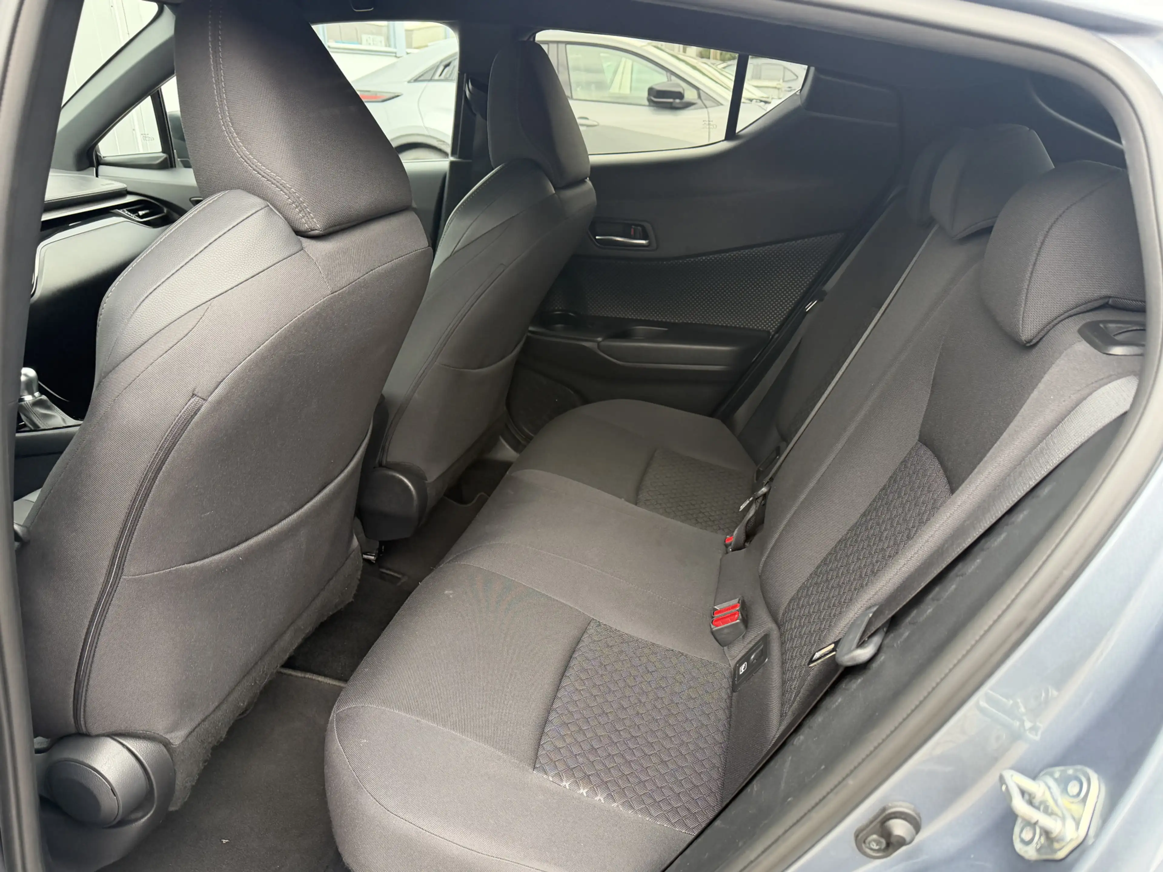 Toyota C-HR 1.8 Hybrid Style Parkeer en Dodehoek Sensoren Stoe — photo 7