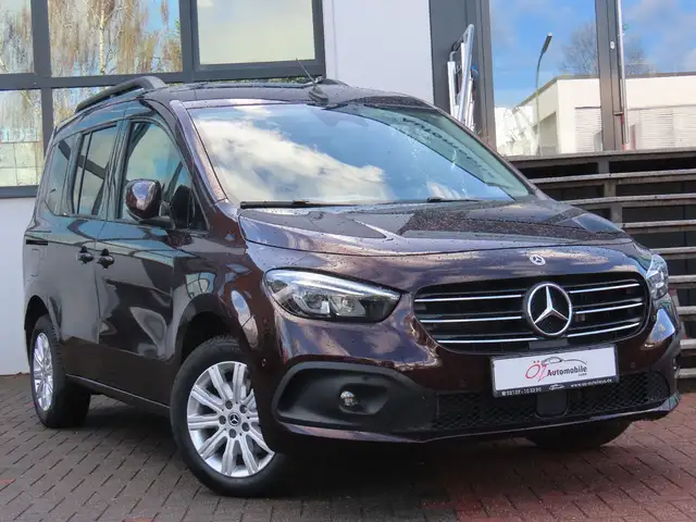 Mercedes-Benz T-Class 180d Leder Sitzheizung Klima Kamera