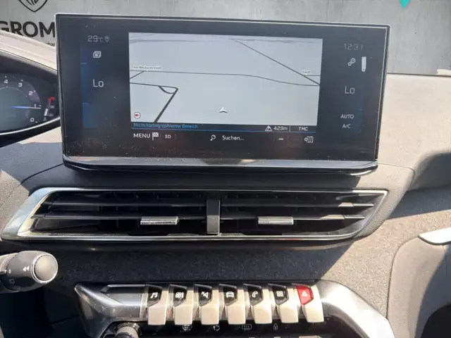 Peugeot 3008 view 17
