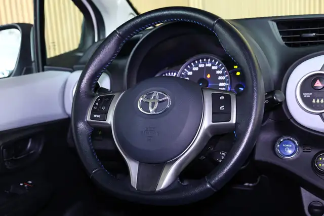 Toyota Yaris view 30