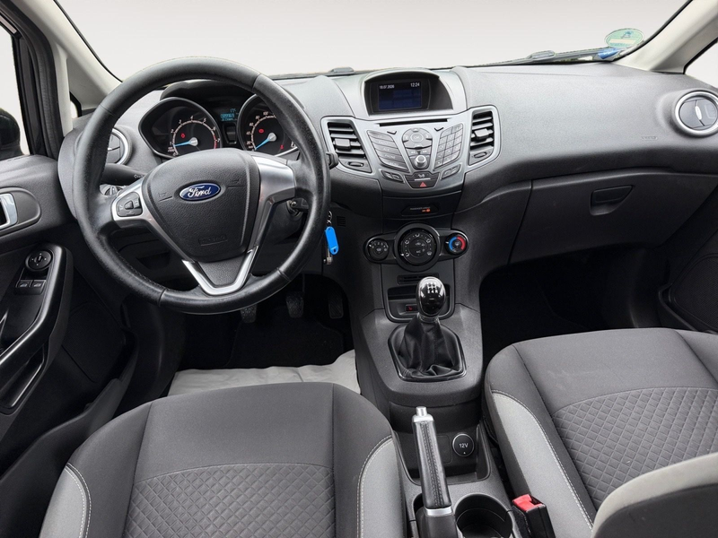 Ford Fiesta 1.25 Celebration — photo 10