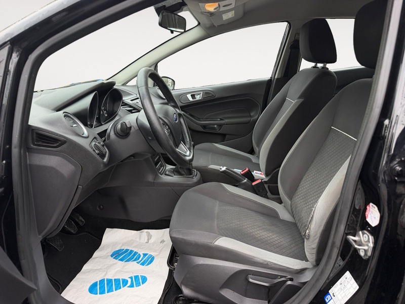 Ford Fiesta 1.25 Celebration — photo 7