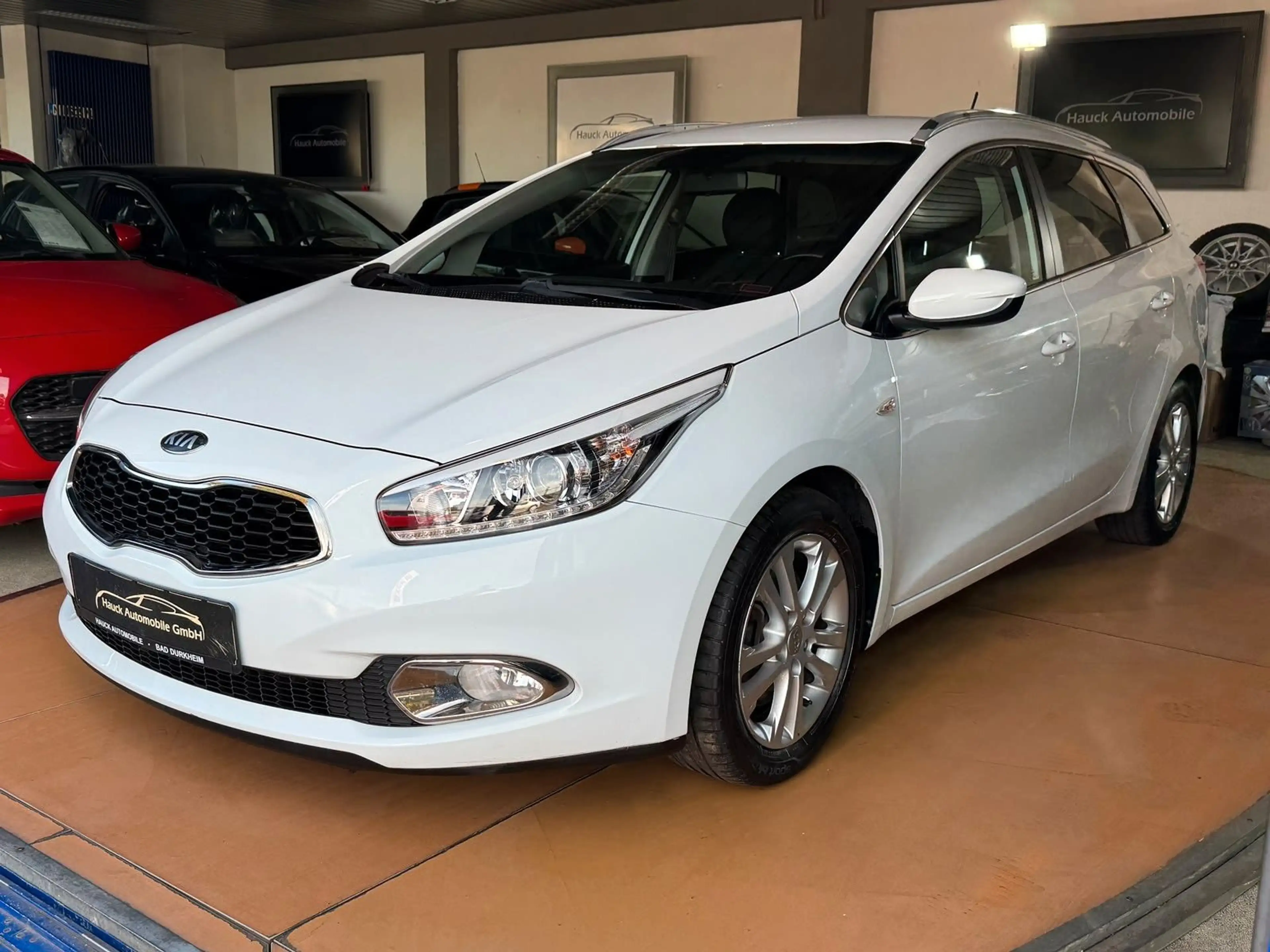 Kia Ceed / cee'd Dream Team R-Kamera / Navi