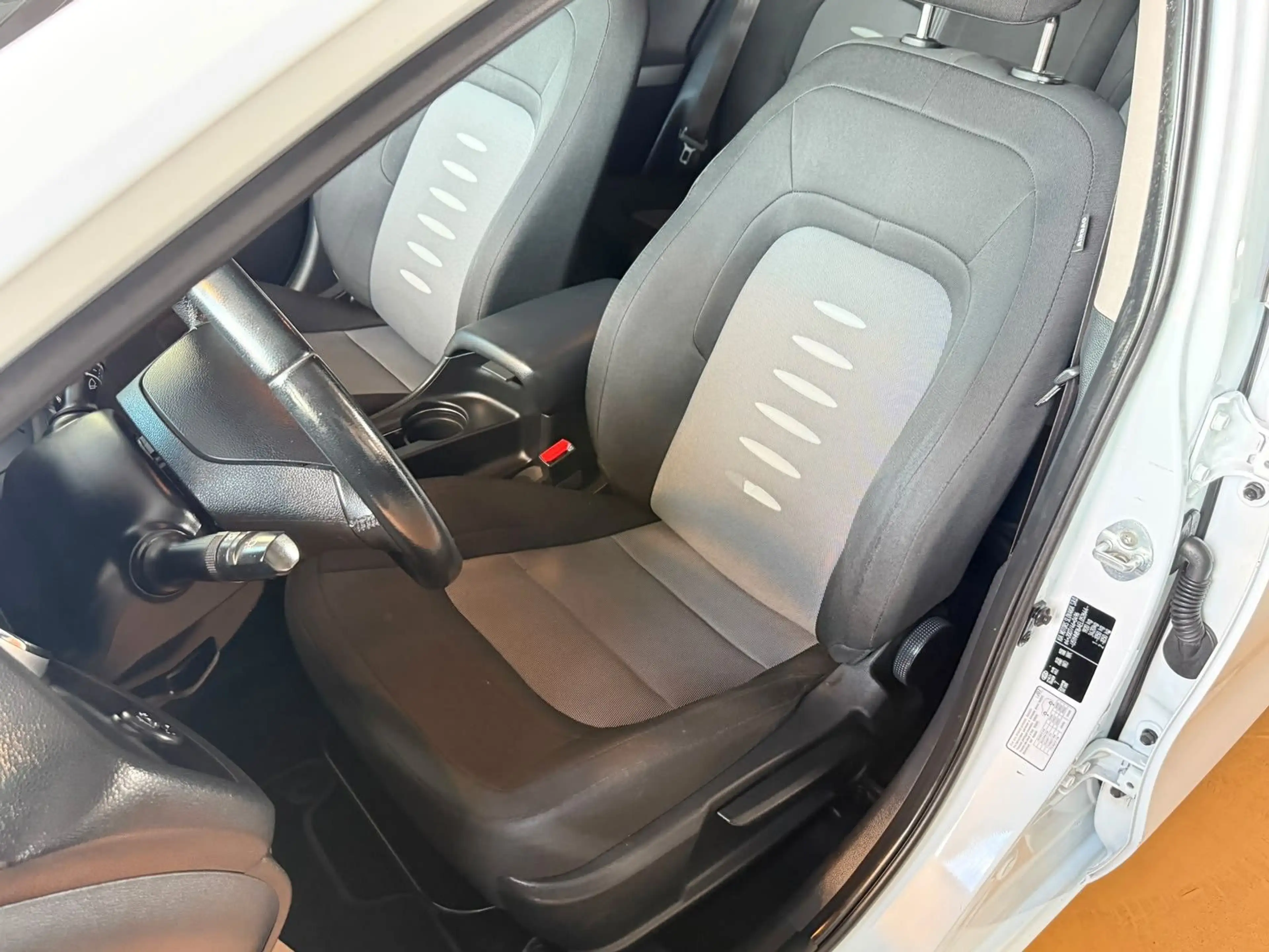 Kia Ceed / cee'd Dream Team R-Kamera / Navi — photo 8