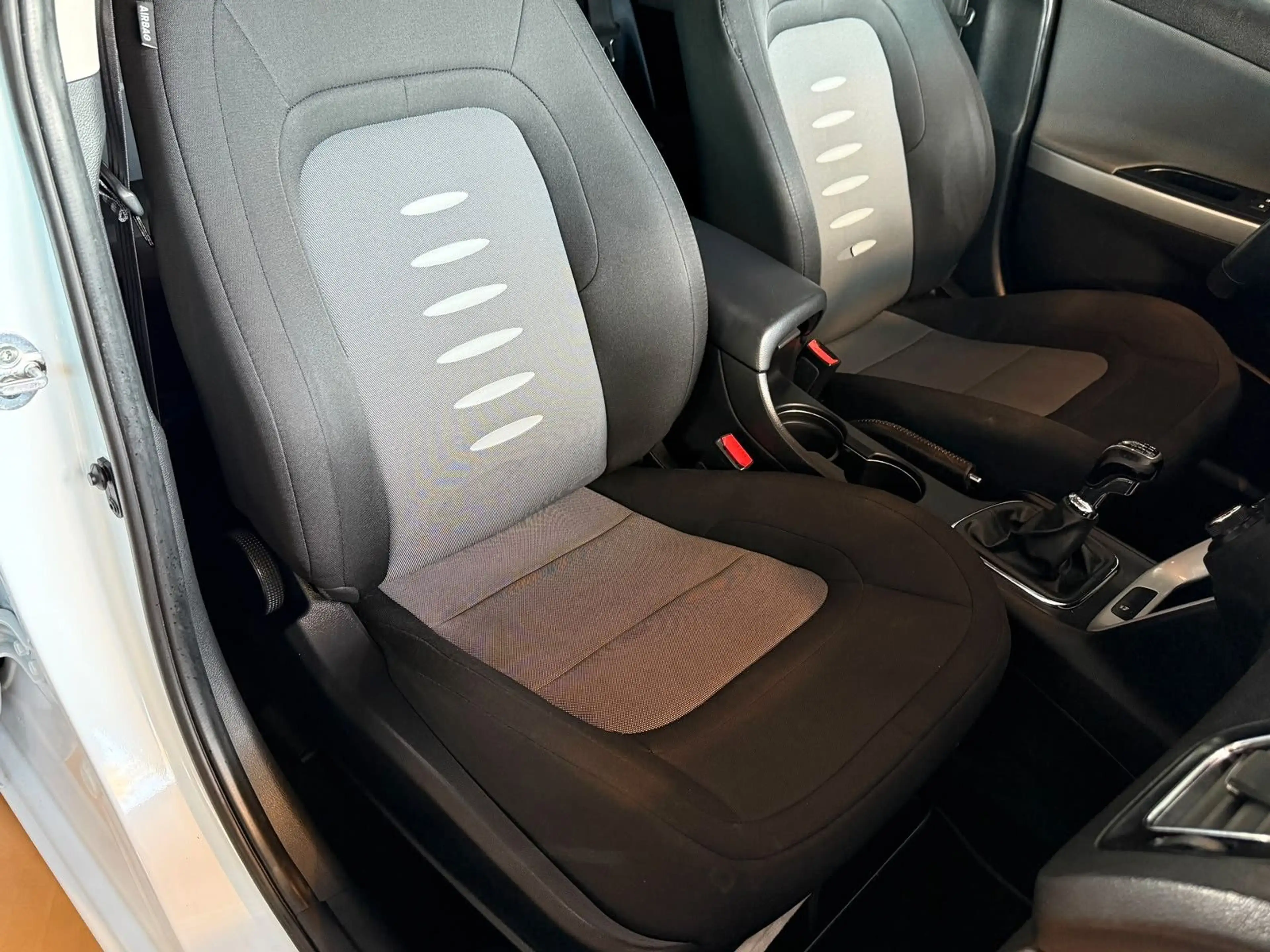 Kia Ceed / cee'd Dream Team R-Kamera / Navi — photo 14
