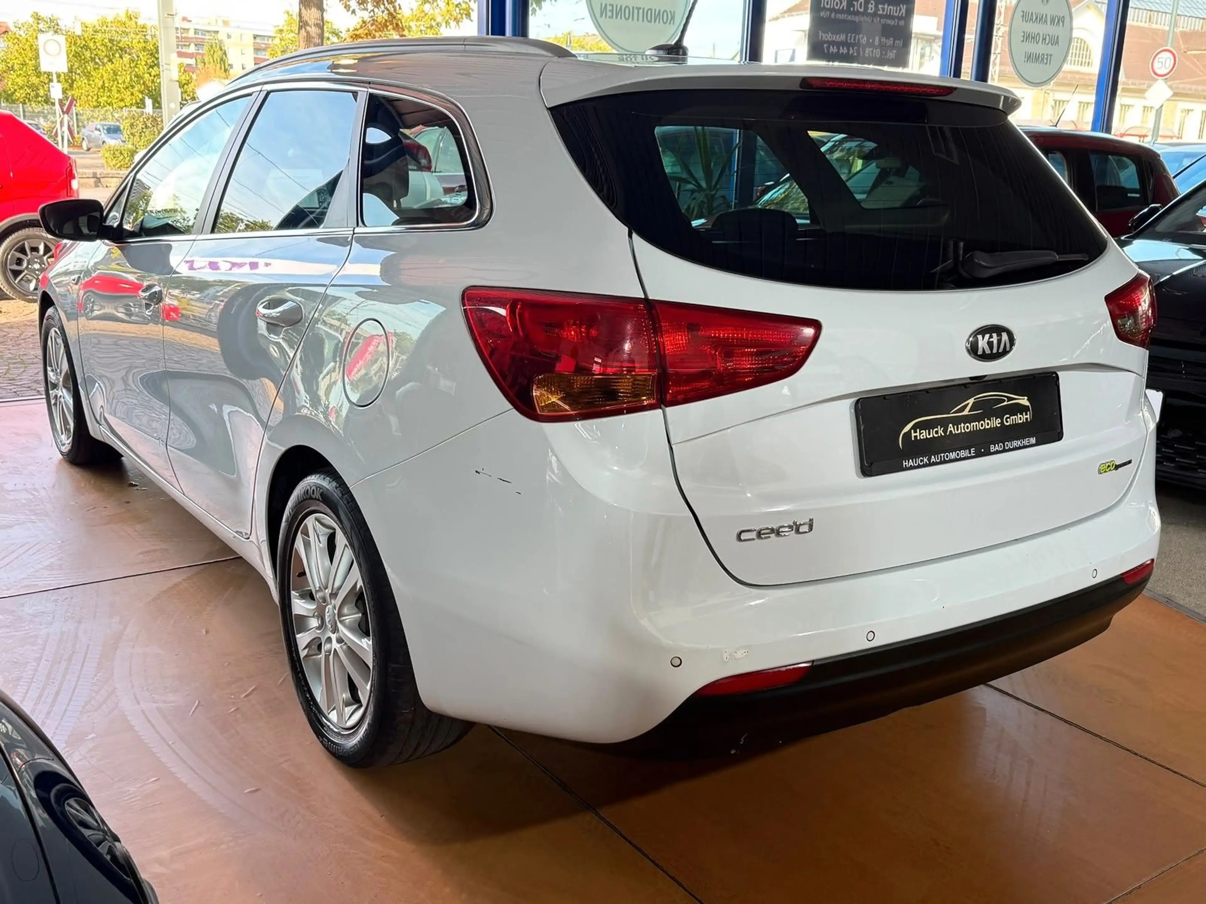 Kia Ceed / cee'd Dream Team R-Kamera / Navi — photo 3