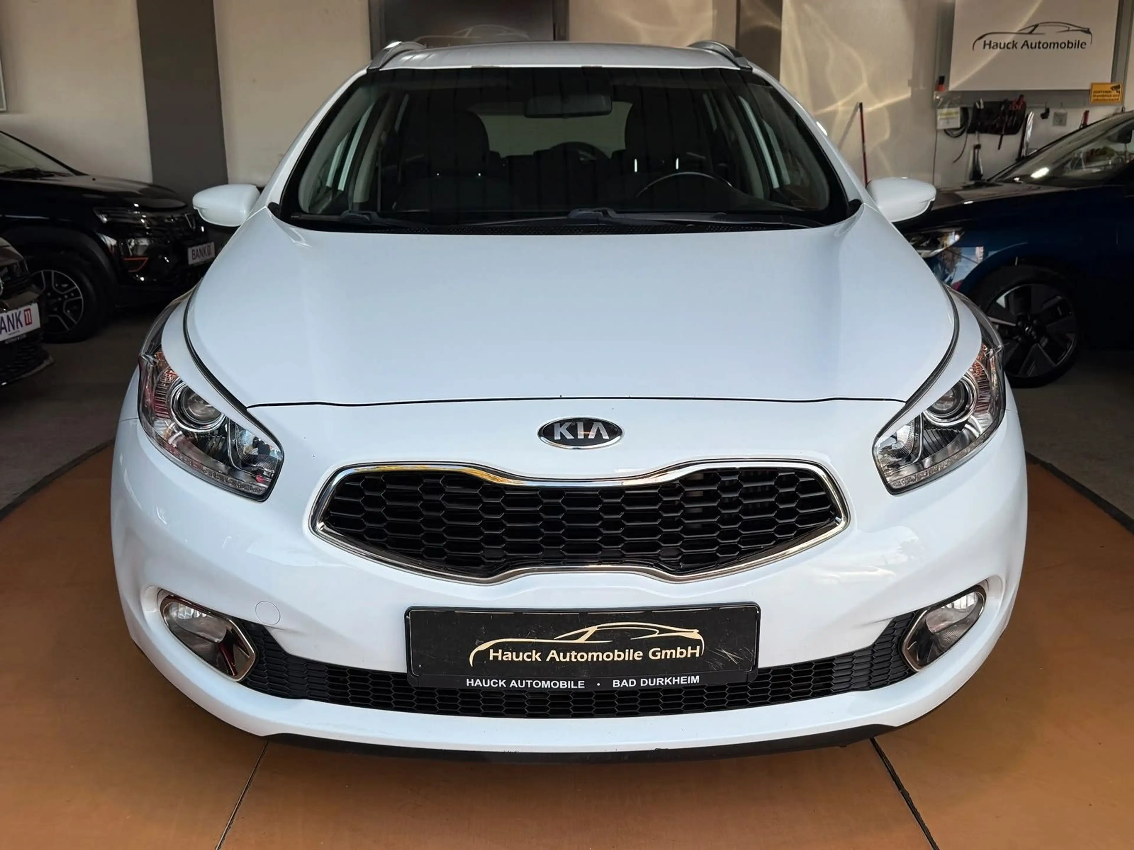 Kia Ceed / cee'd Dream Team R-Kamera / Navi — photo 7