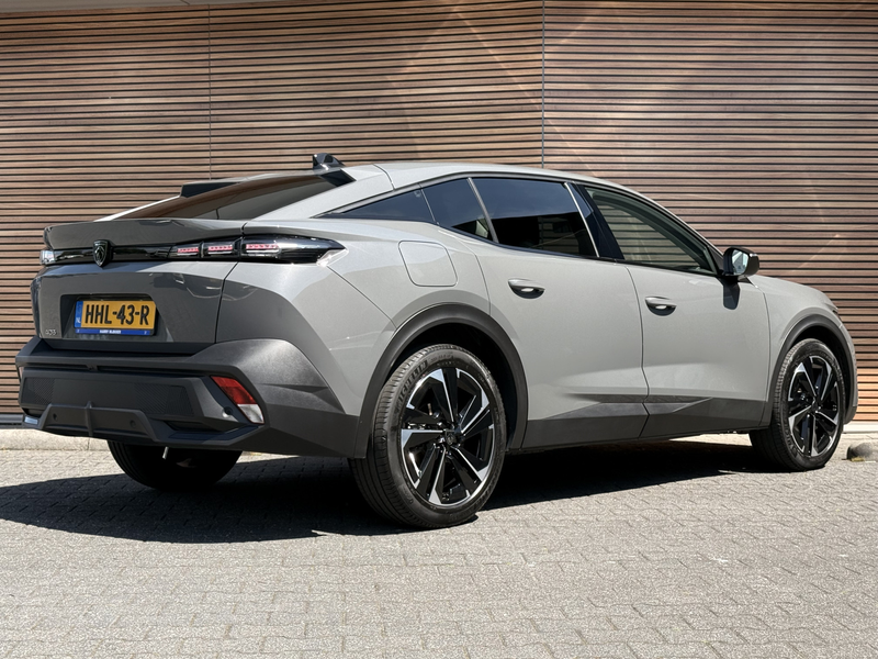 Peugeot 408 1.2 Hybrid 145 e-DCS6 Allure Adapt. Cruise / Camer — photo 3