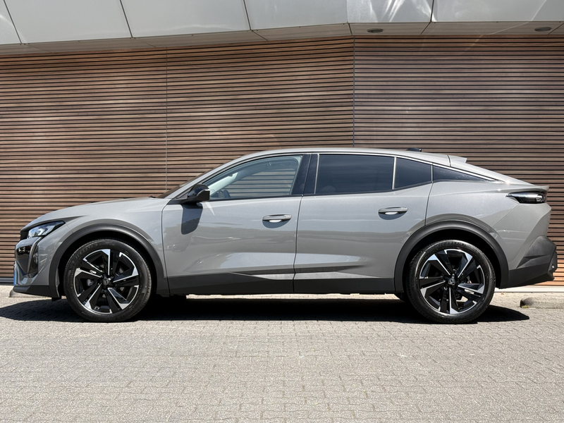 Peugeot 408 1.2 Hybrid 145 e-DCS6 Allure Adapt. Cruise / Camer — photo 5
