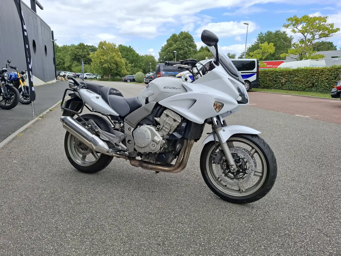 Honda CBF 1000 Biały - 1