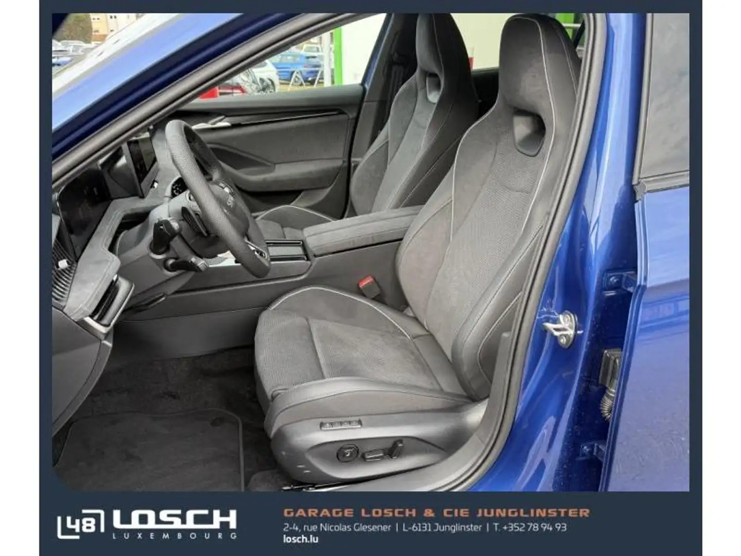 Skoda Superb Combi Sportline 2.0 TDI 193 PS Bleu - 2