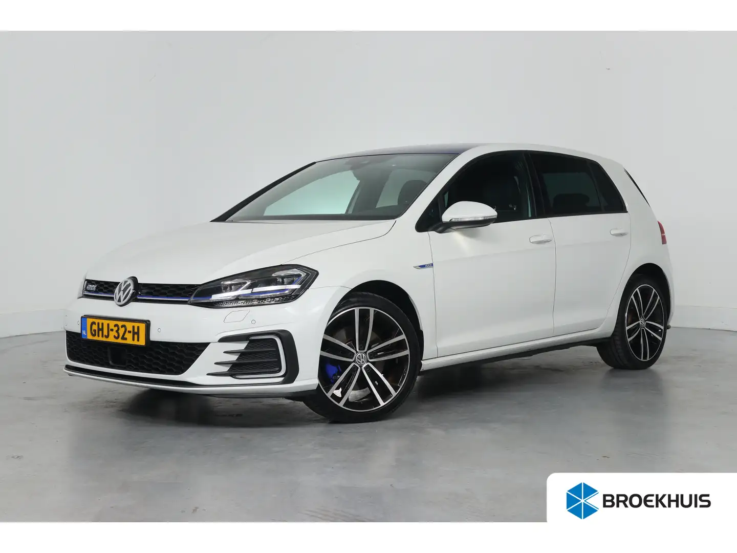 Volkswagen Golf GTE 1.4 TSI PHEV | LED | Camera | Leder | Memory | Sfe Blanc - 1