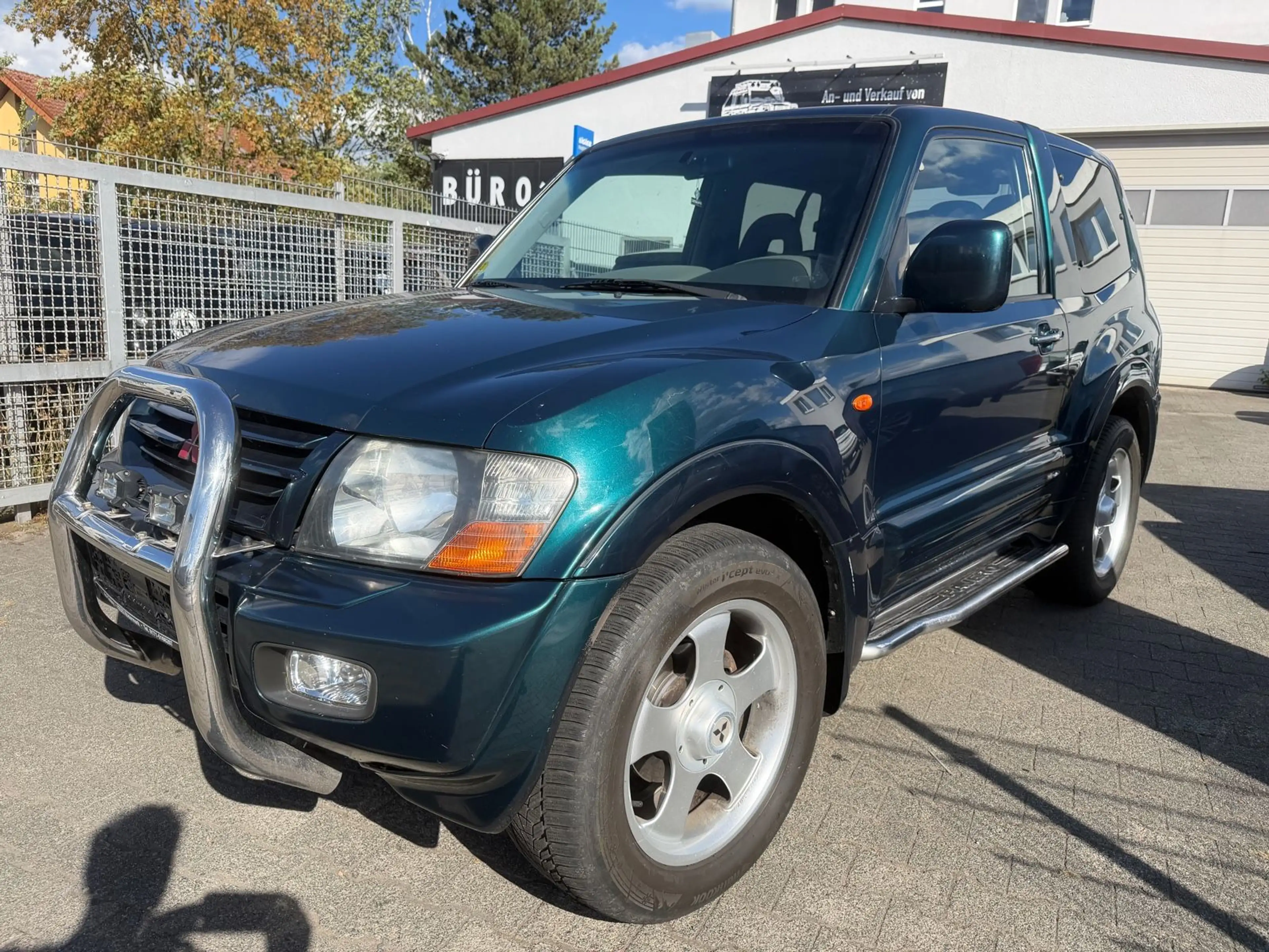 Mitsubishi Pajero 3,2 DI-D Elegance — photo 2
