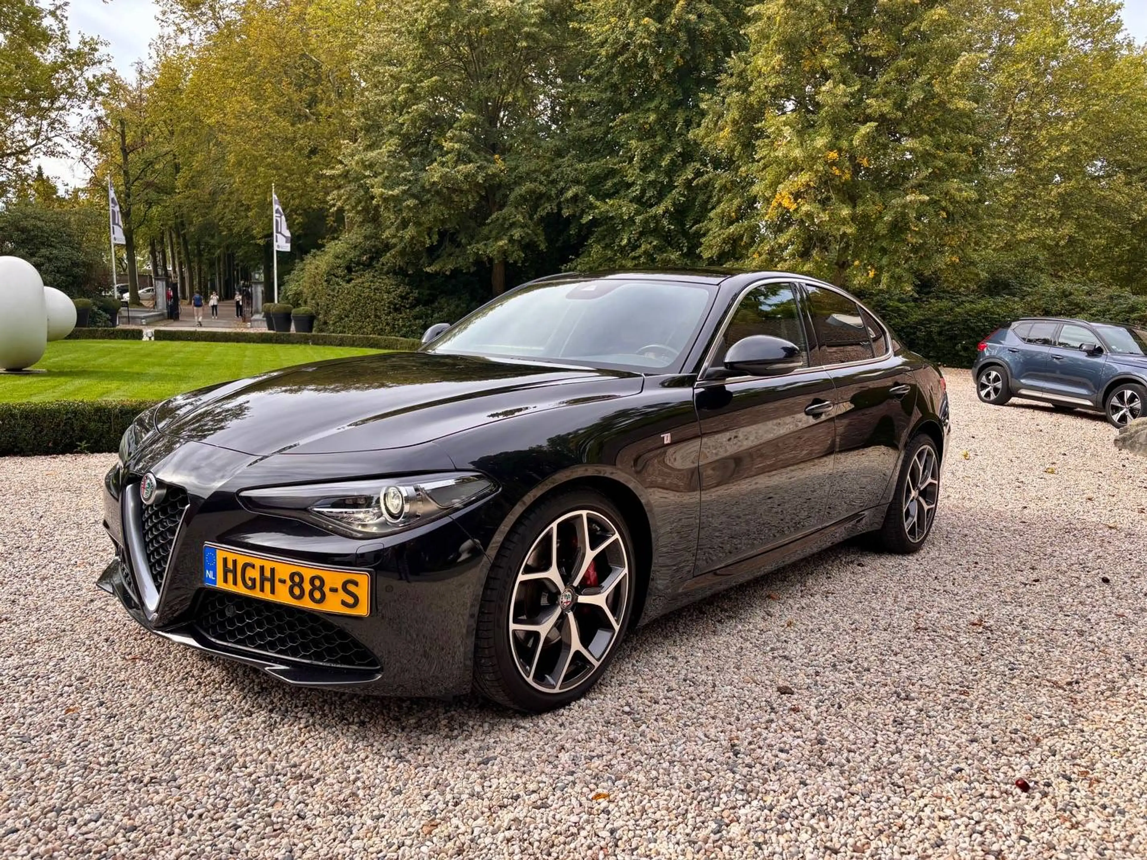 Alfa Romeo Giulia 2.0T TI — photo 2
