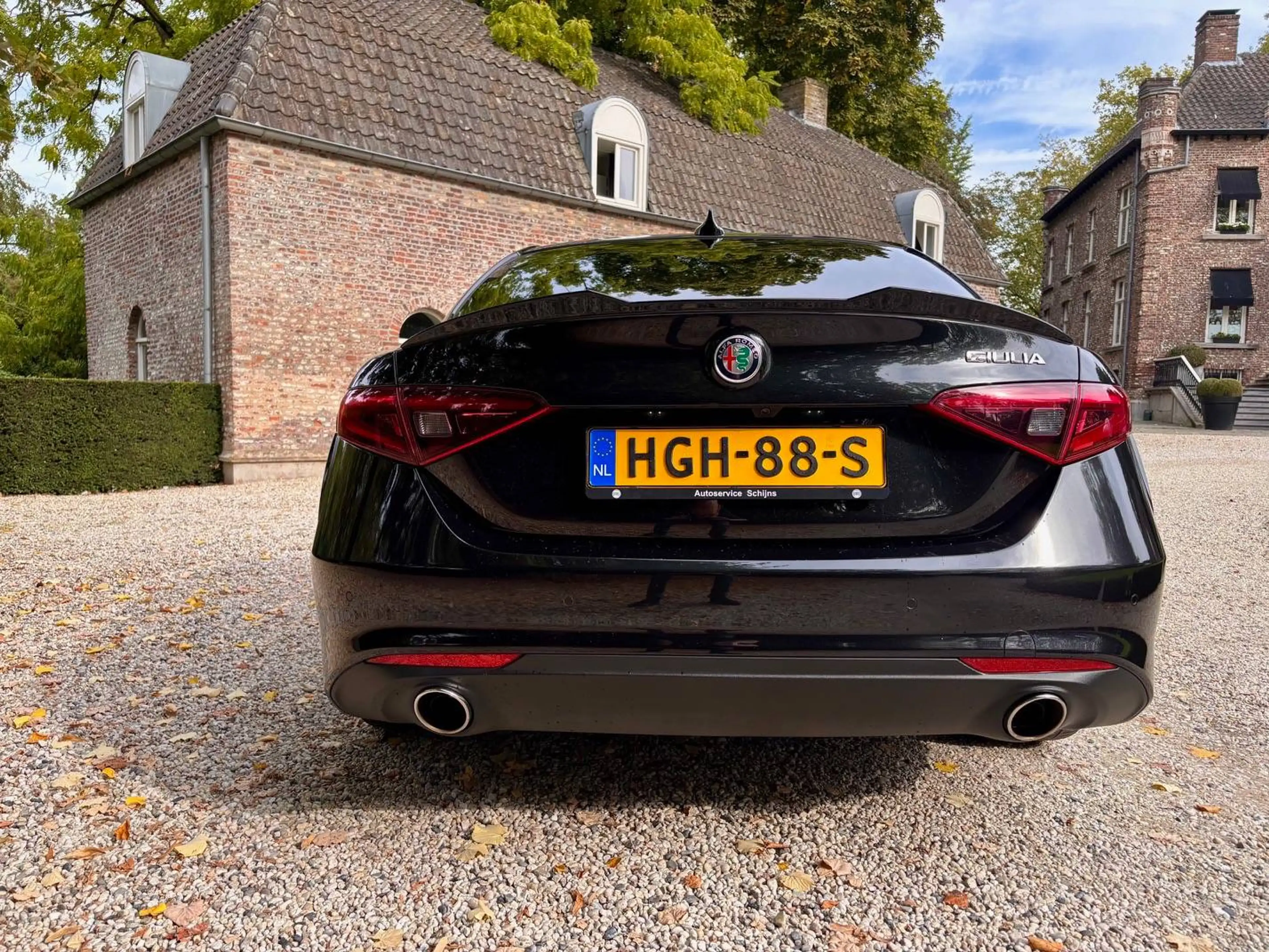 Alfa Romeo Giulia 2.0T TI — photo 6