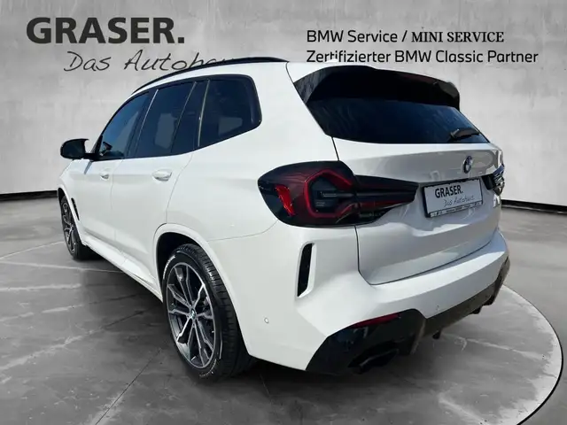 BMW X3 M view 3