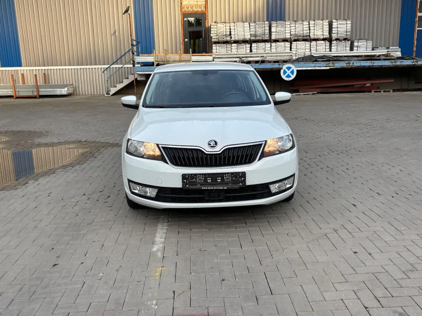 Skoda Rapid/Spaceback 1.6 TDI Spaceback Ambition Weiß - 2