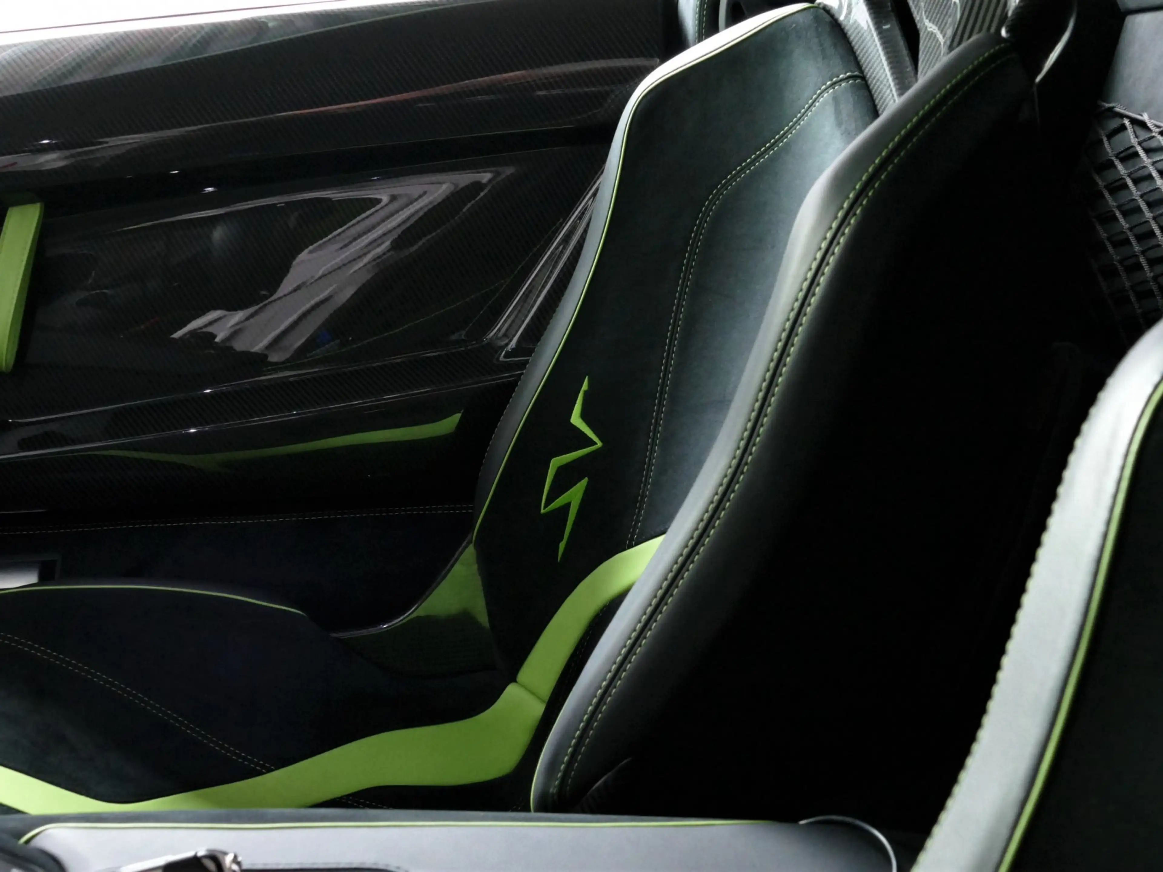 Lamborghini Aventador 6.5 V12 LP750-4 SV SUPERVELOCE VERDE ITHACA INKL. — photo 10
