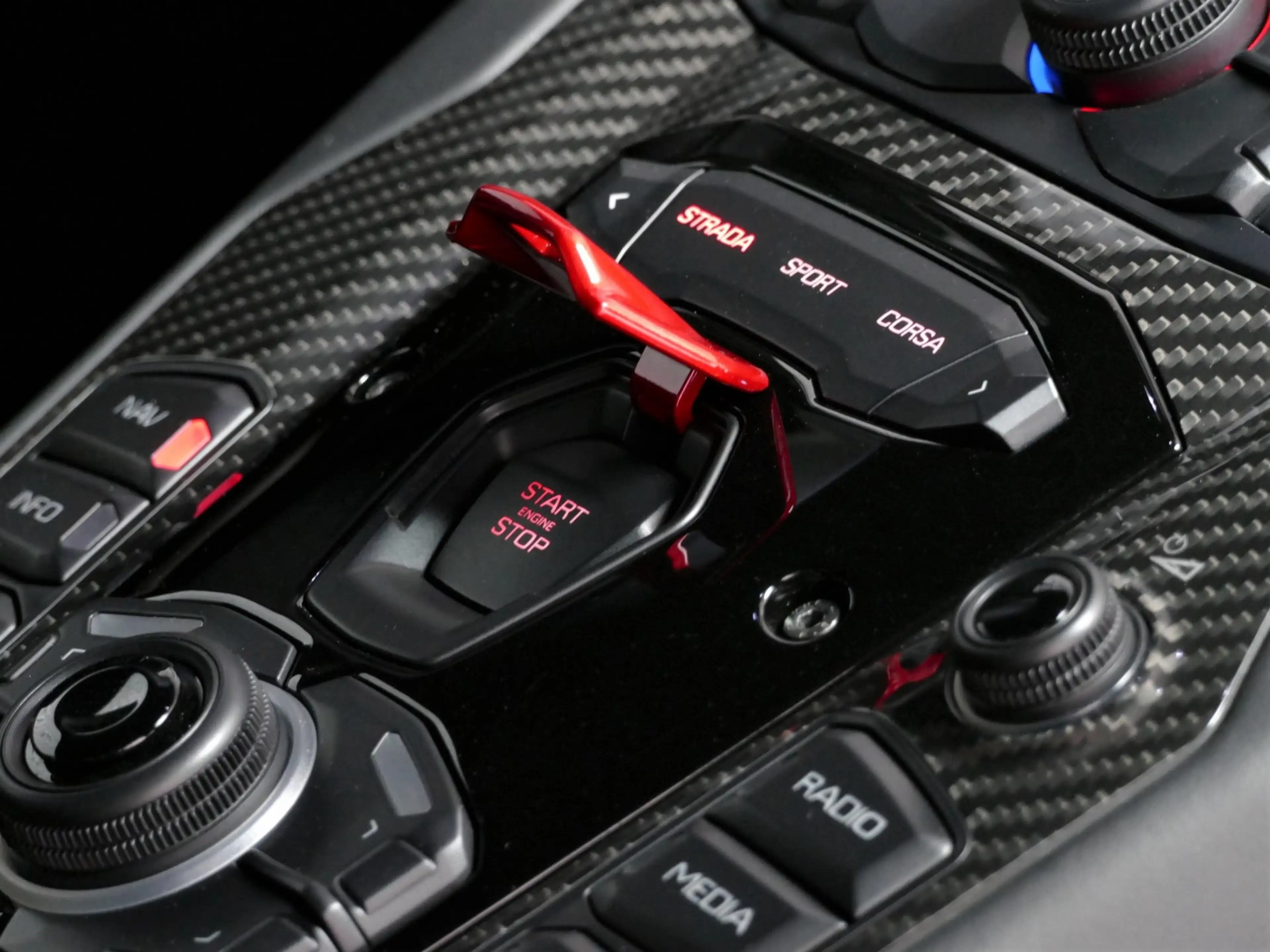 Lamborghini Aventador 6.5 V12 LP750-4 SV SUPERVELOCE VERDE ITHACA INKL. — photo 11