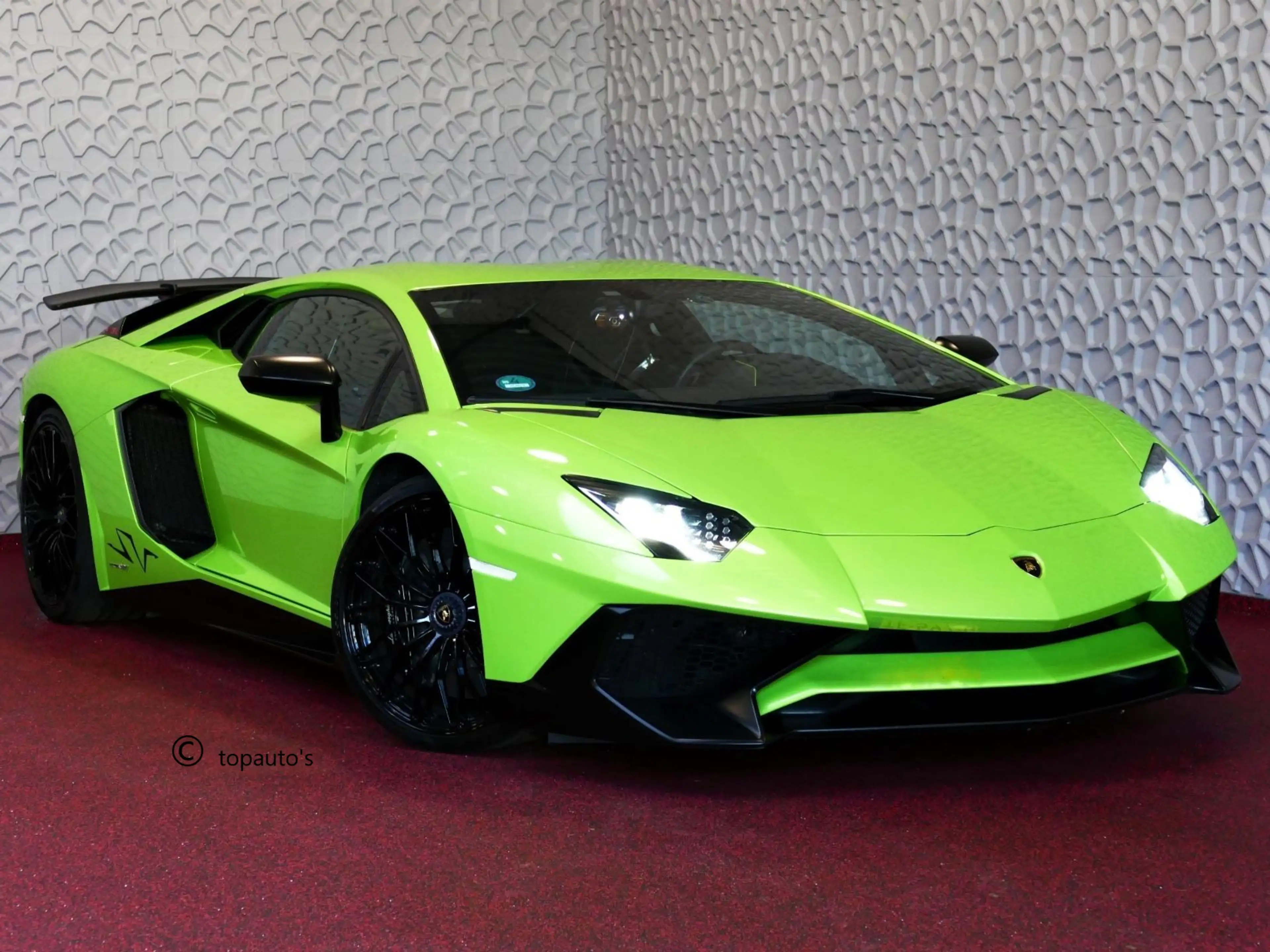 Lamborghini Aventador 6.5 V12 LP750-4 SV SUPERVELOCE VERDE ITHACA INKL.