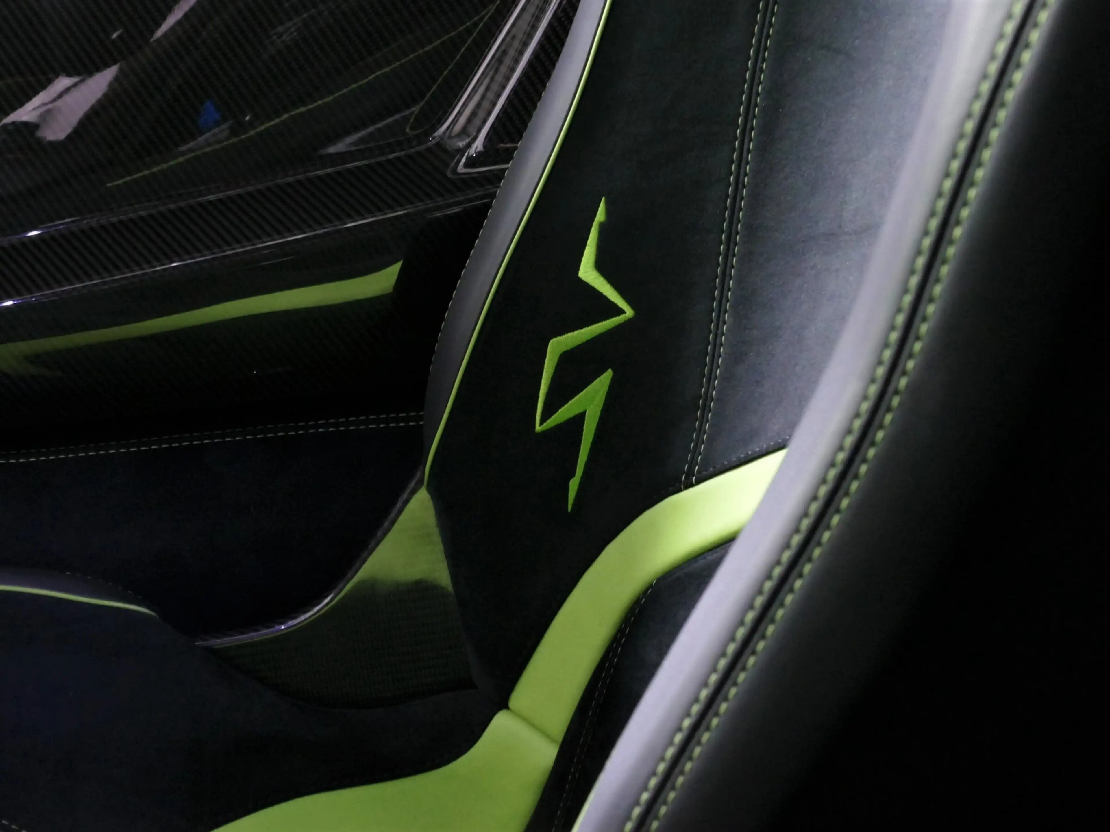 Lamborghini Aventador 6.5 V12 LP750-4 SV SUPERVELOCE VERDE ITHACA INKL. — photo 7
