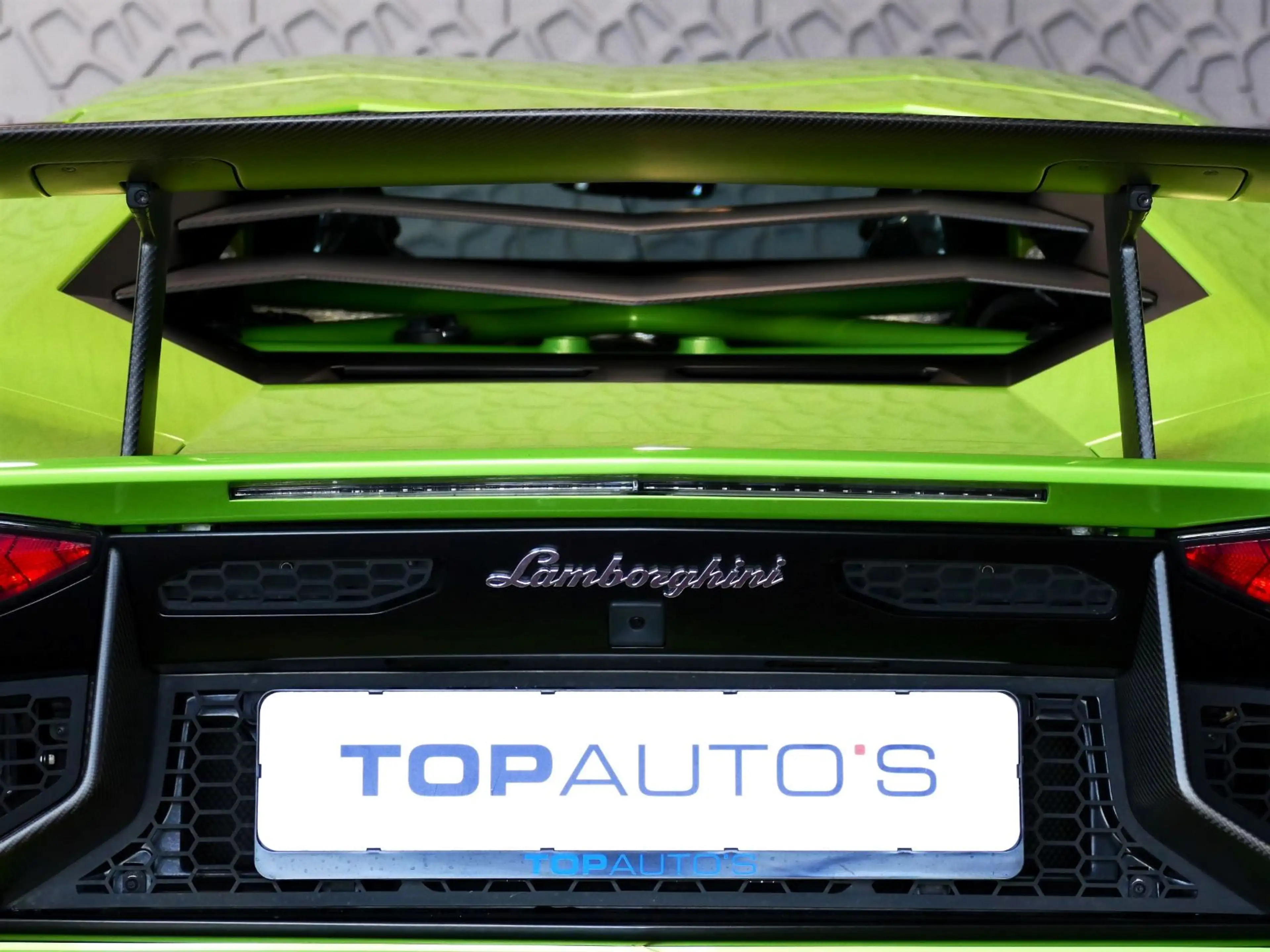 Lamborghini Aventador 6.5 V12 LP750-4 SV SUPERVELOCE VERDE ITHACA INKL. — photo 30