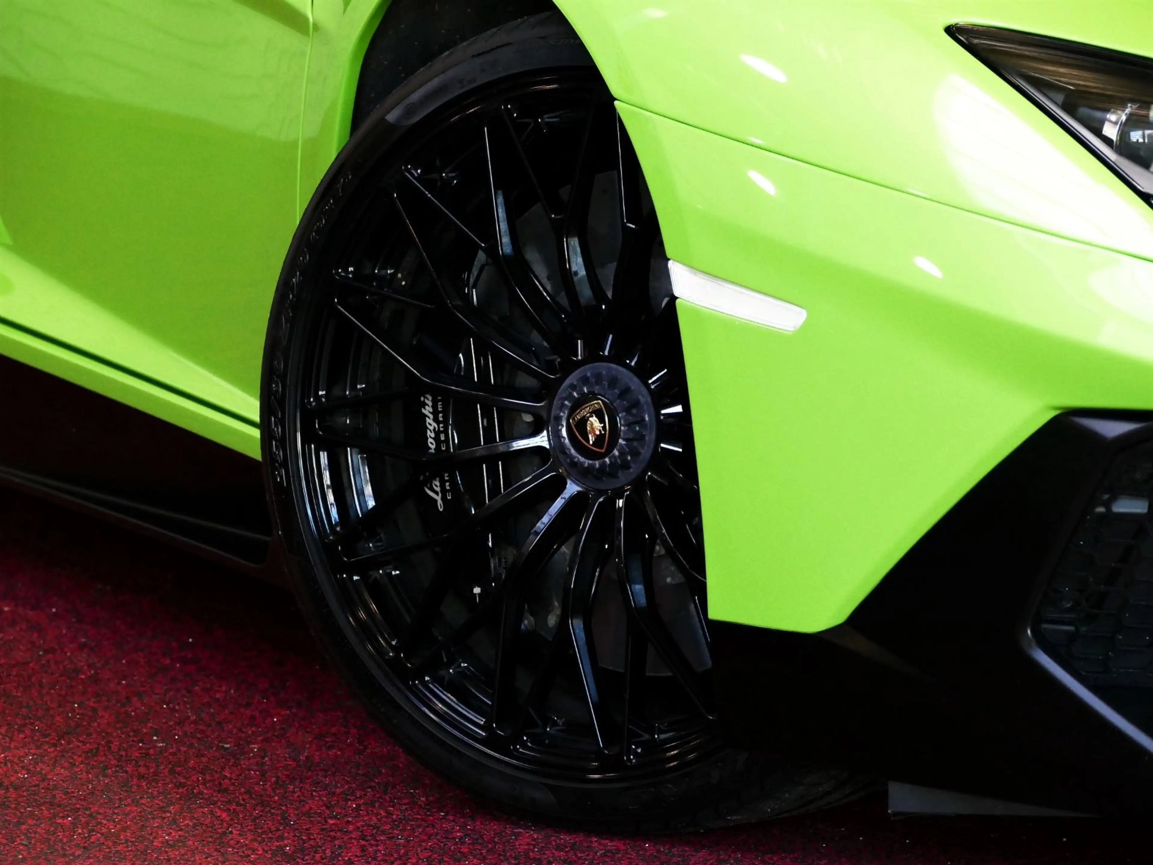 Lamborghini Aventador 6.5 V12 LP750-4 SV SUPERVELOCE VERDE ITHACA INKL. — photo 24