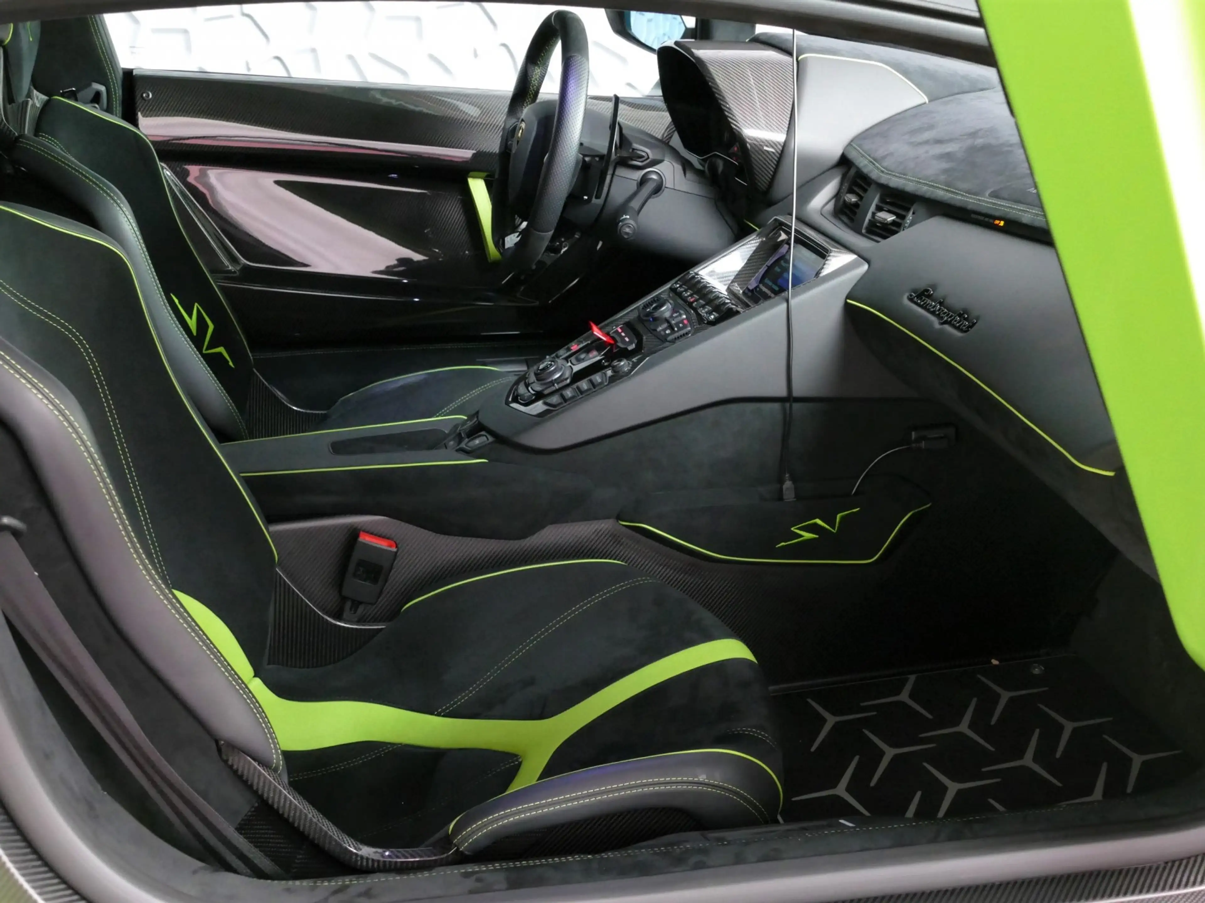 Lamborghini Aventador 6.5 V12 LP750-4 SV SUPERVELOCE VERDE ITHACA INKL. — photo 8