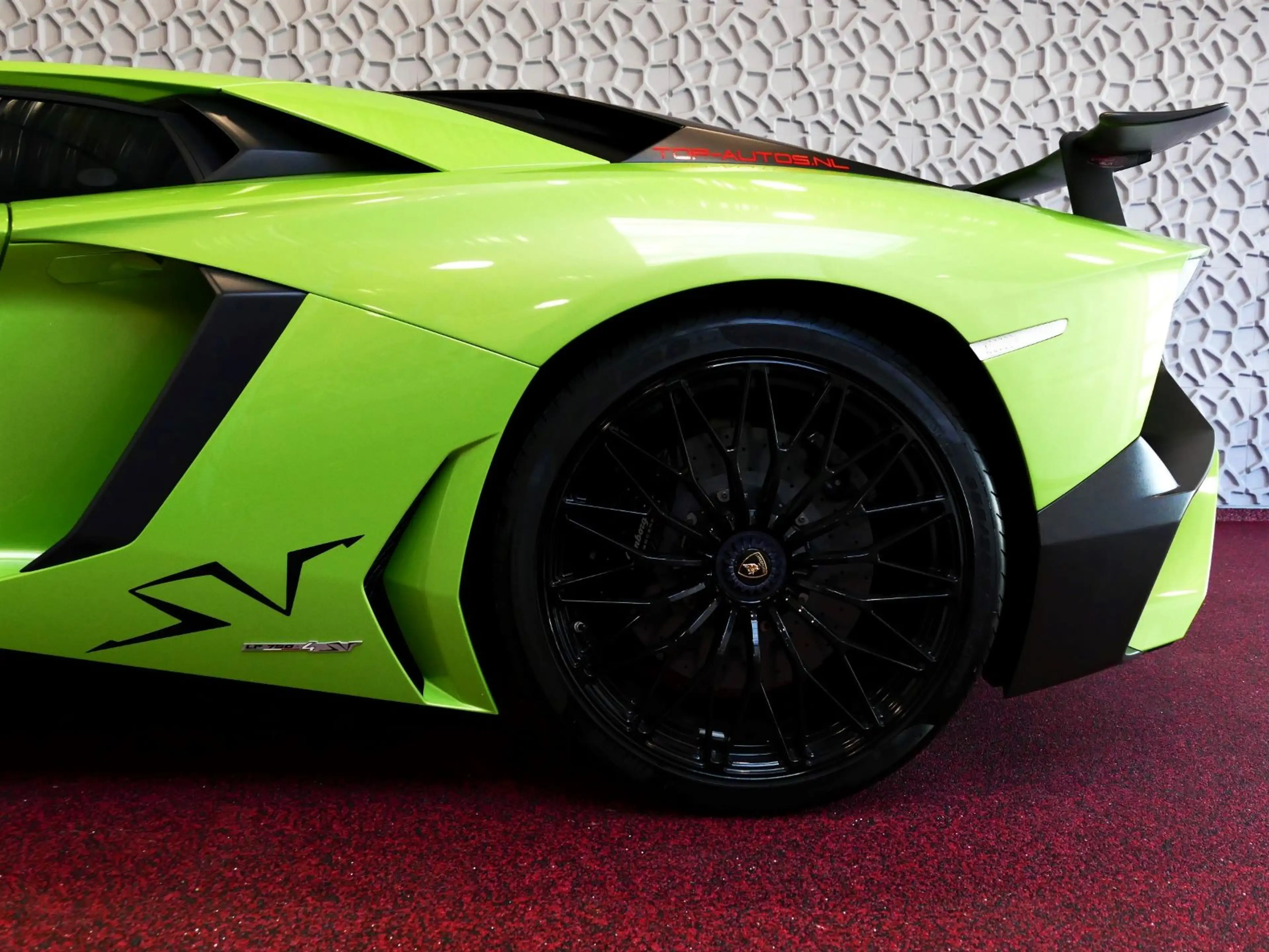 Lamborghini Aventador 6.5 V12 LP750-4 SV SUPERVELOCE VERDE ITHACA INKL. — photo 39