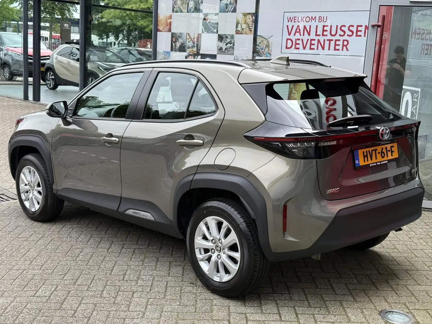 Toyota Yaris Cross 1.5 Hybrid 115 Dynamic NAVI STUUR/STOELVERWARMING Groen - 2