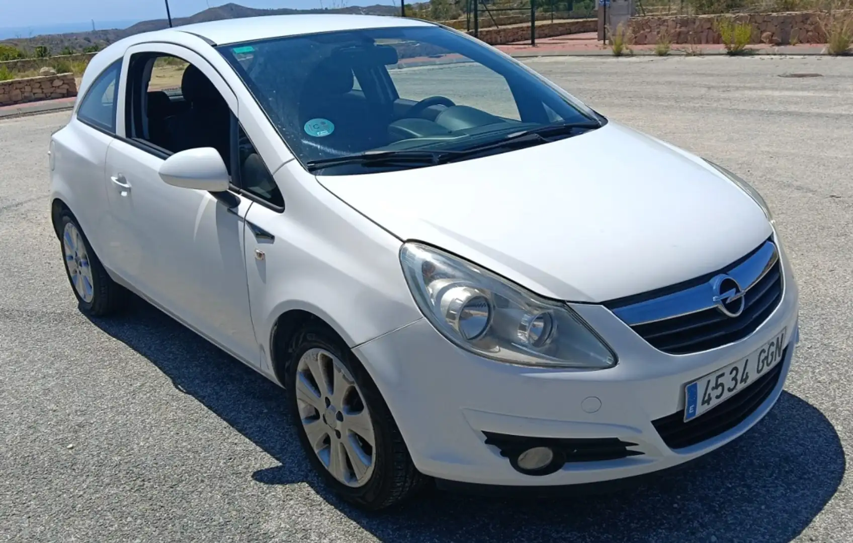 Opel Corsa 1.2 Enjoy Blanc - 2