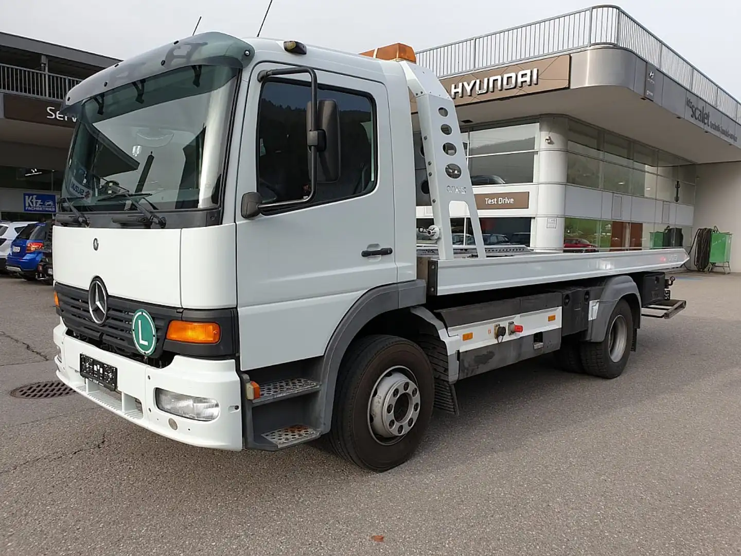 Mercedes-Benz Atego 1223L Abschleppwagen Weiß - 1