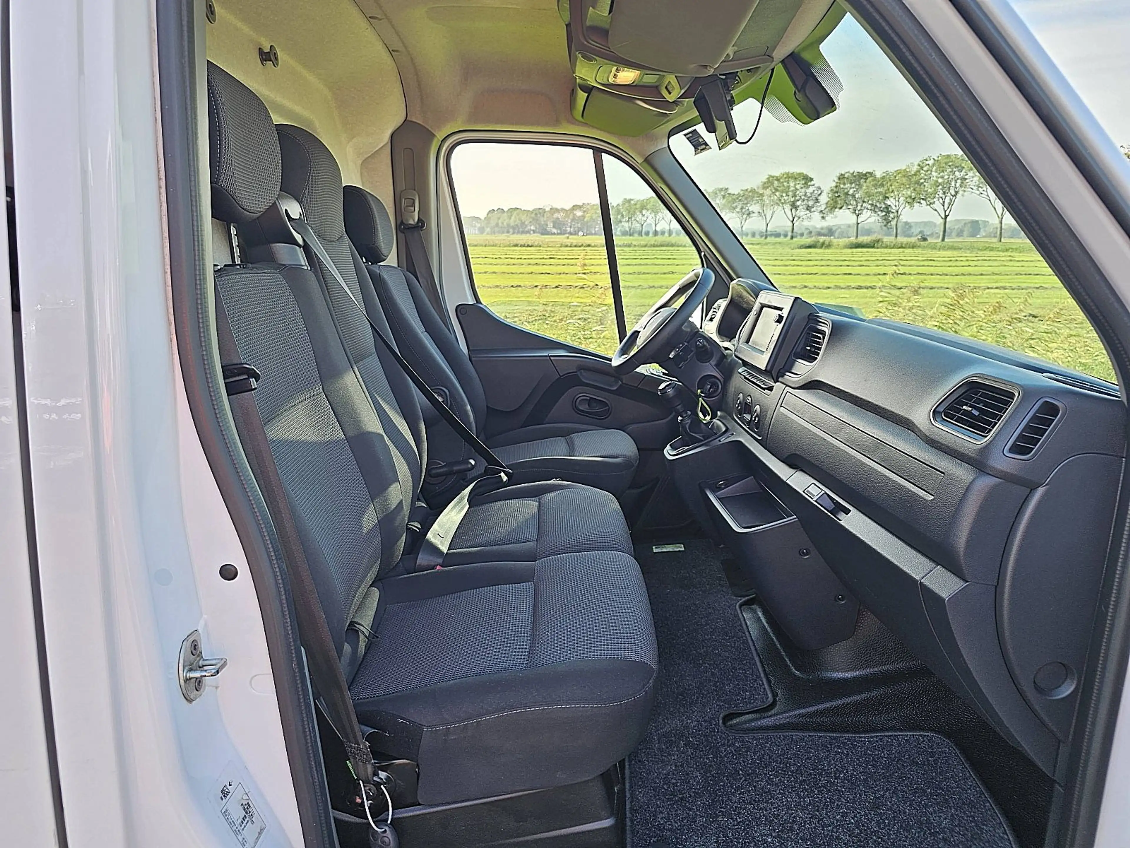 Renault Master 2.3 L2H2 Navi Euro6 AC! — photo 7