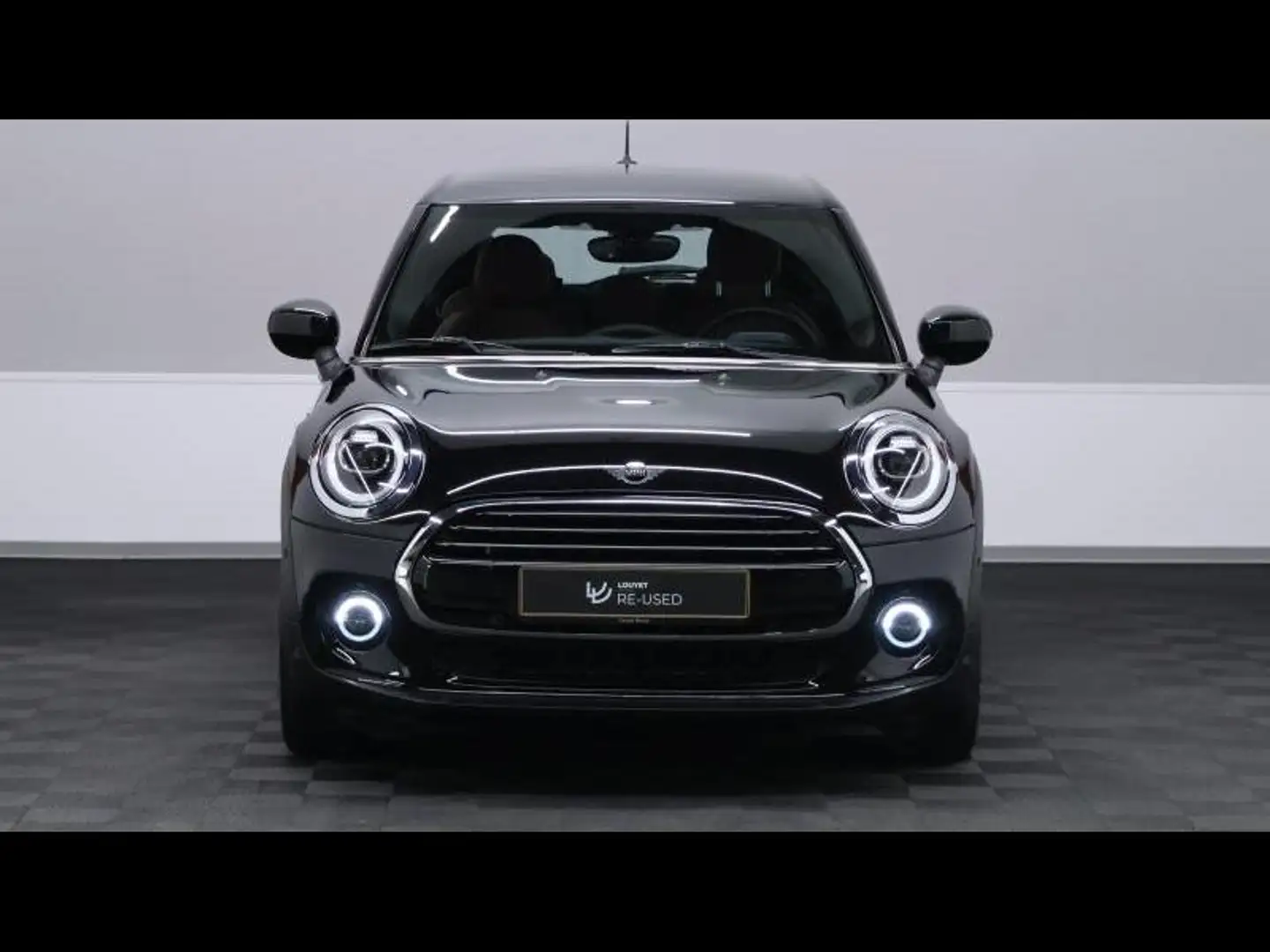 MINI Cooper Hatch 136cv Steptronic Zwart - 2