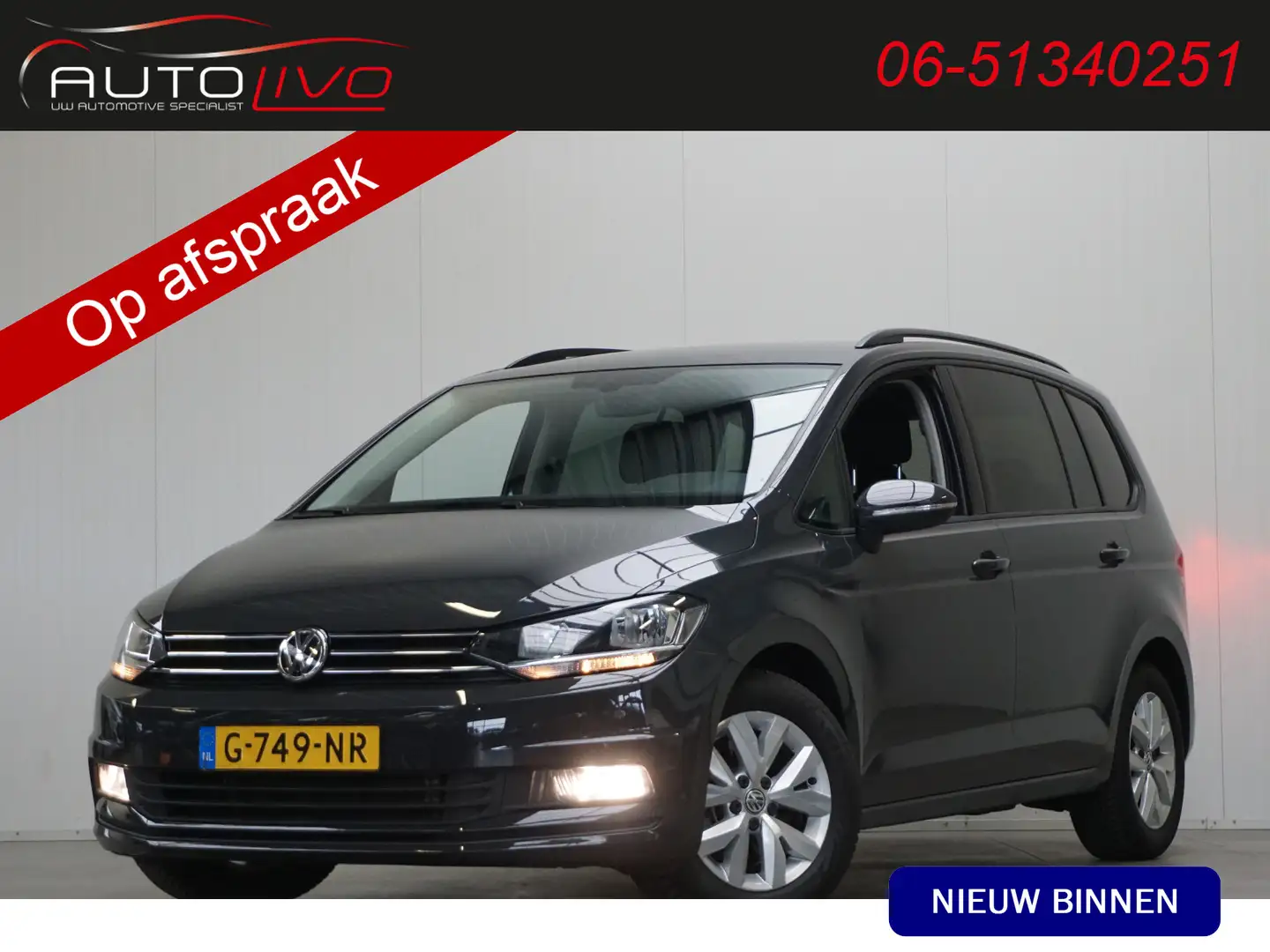 Volkswagen Touran 2.0 TDI Comfortline 150 PK! AUTOMAAT! NL AUTO! SUP Grijs - 1
