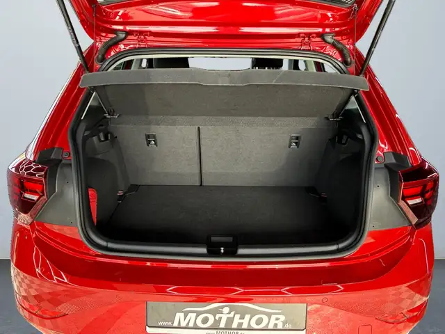 Volkswagen Polo view 14