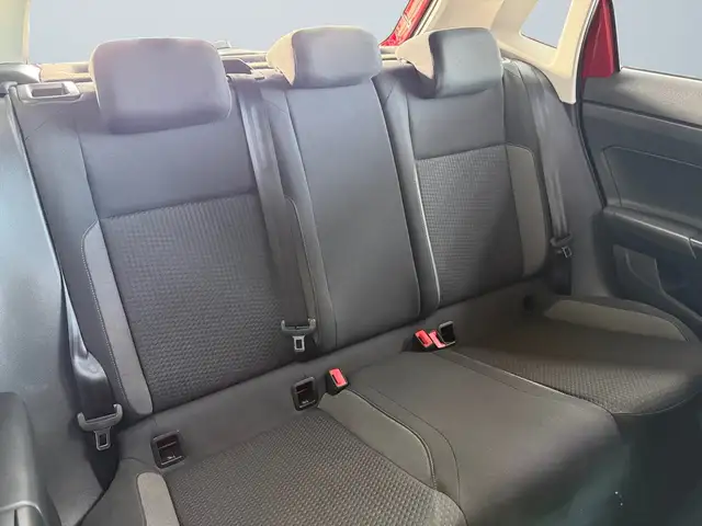 Volkswagen Polo view 11