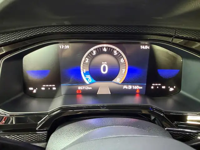 Volkswagen Polo view 12