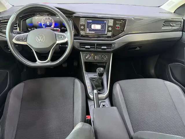 Volkswagen Polo view 8