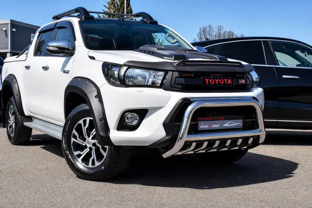 Toyota Hilux 2.4 D-4D 150CH DOUBLE CABINE 4WD le prix inclut la carte grise