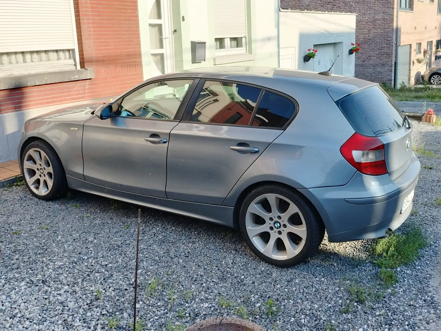 BMW 120 120 d Bleu - 1