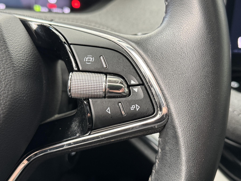 Skoda Enyaq iV 60 | Navigatie | Panoramadak | Camera | Stoelve — photo 15