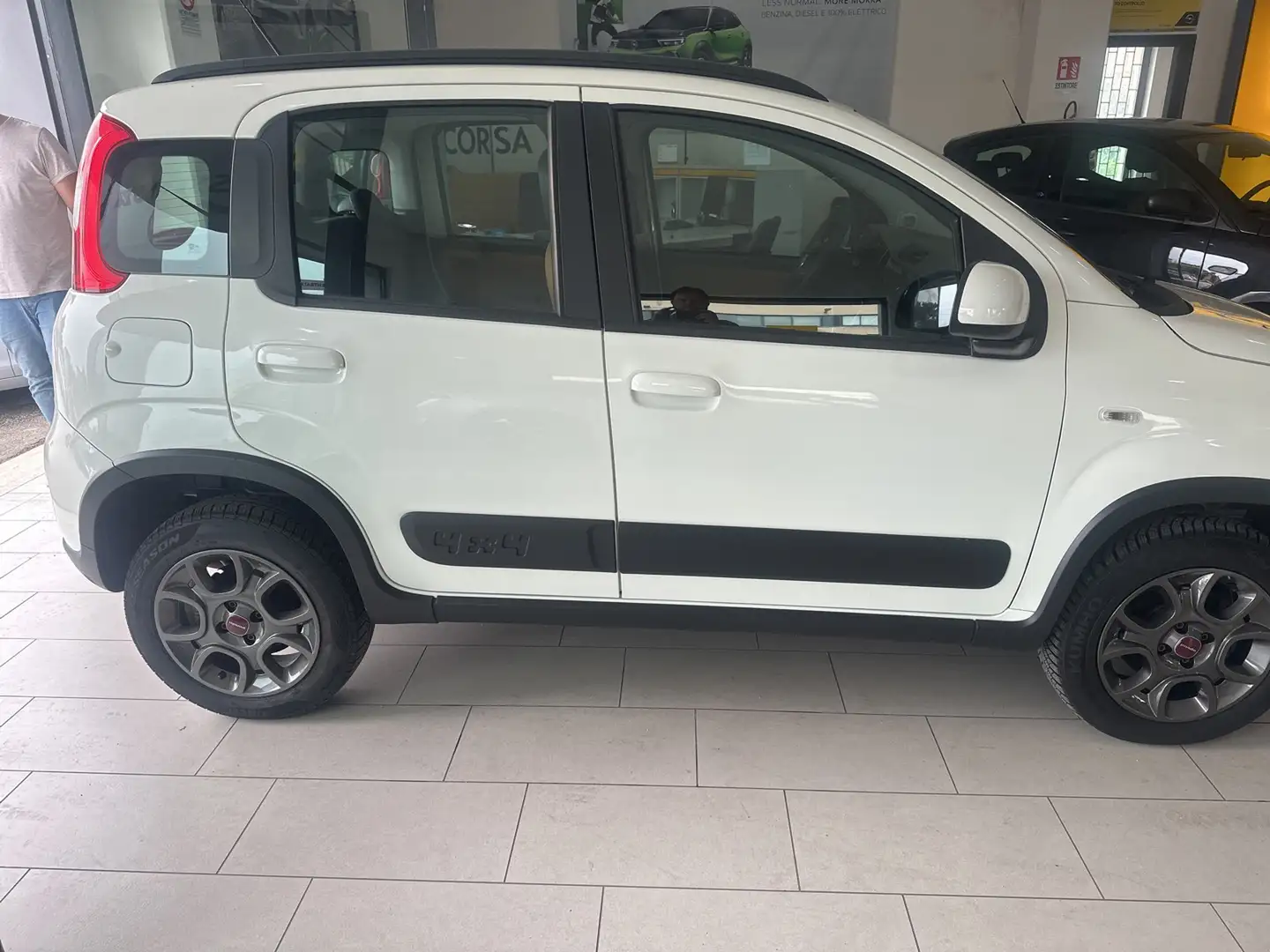 Fiat Panda 0.9 TwinAir Turbo S&S 4x4 City Cross Bianco - 2