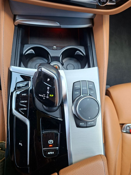BMW 530 d xDrive Tour M Sport+HEAD-UP+AHK+STANDHZG+WR — photo 8