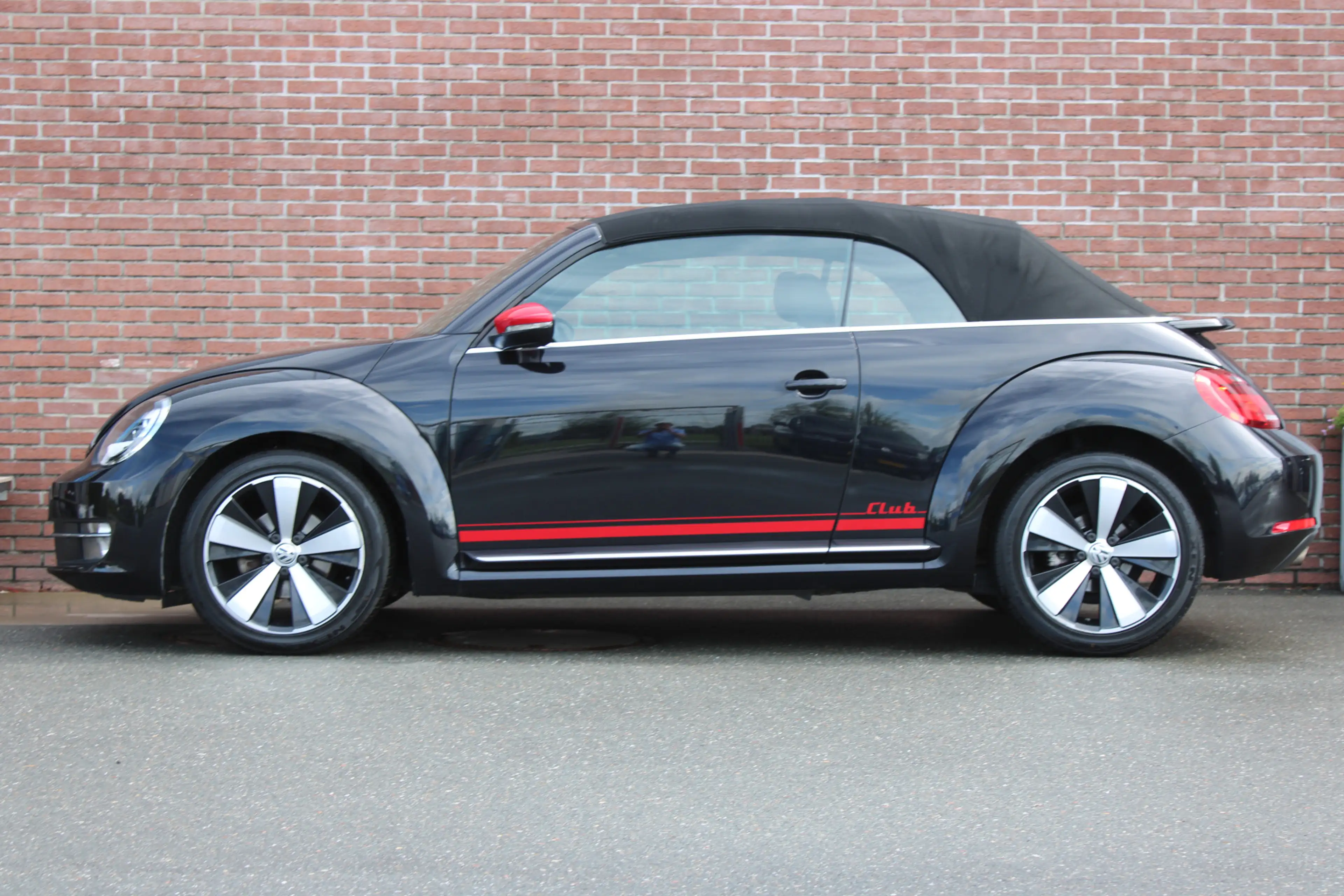 Volkswagen Beetle Cabriolet 1.4 TSI 150PK CLUB |CRUISE|18-INCH|NAVI| — photo 19