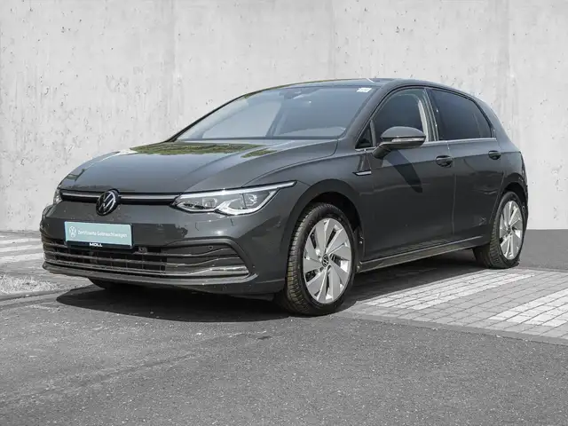 Volkswagen Golf view 2